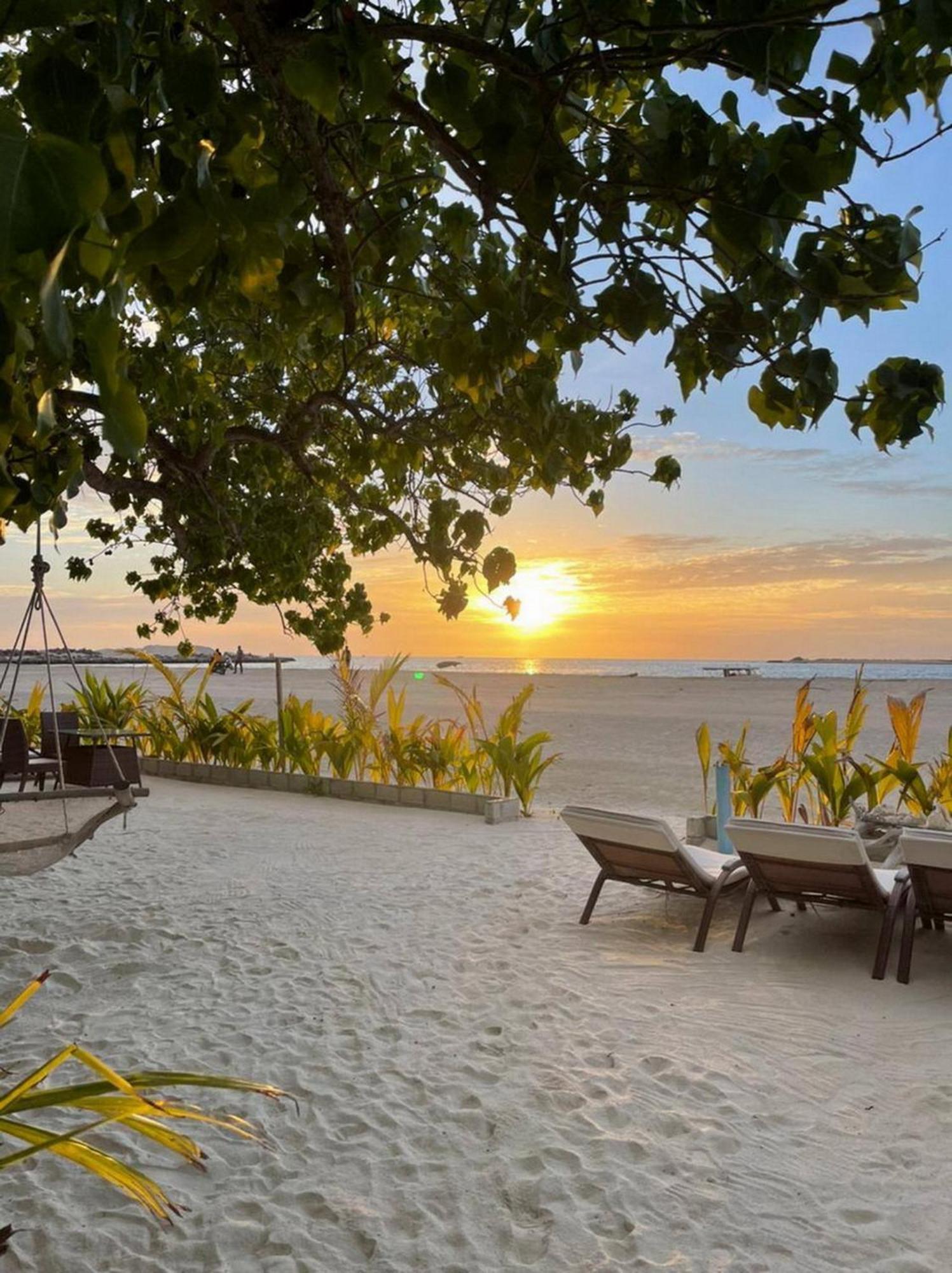 Wind Breeze Sunset View Inn Guraidhoo (Kaafu Atoll) Exterior foto
